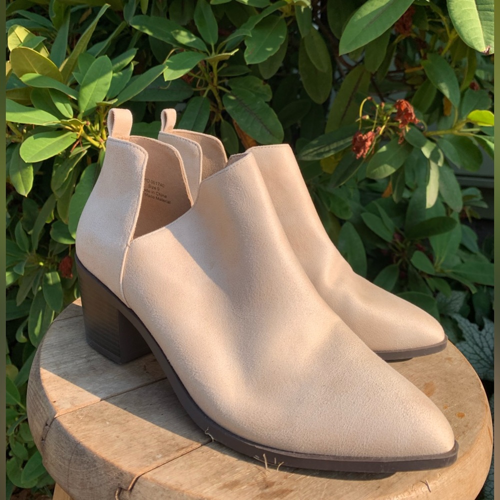 Never Worn, Suede, Cream Colored Ankle Boots!